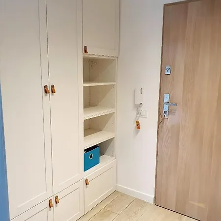 Beige Z Ogrodkiem * Dziwnówek