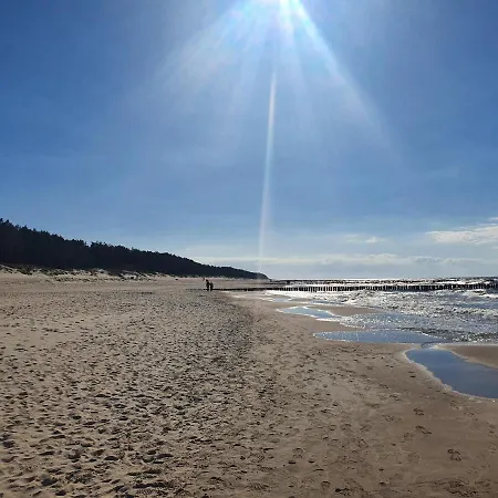 Beige Z Ogrodkiem Apartman *