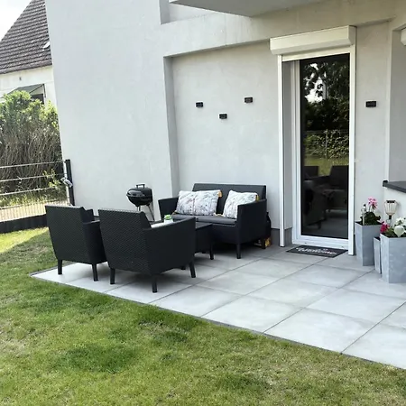 Beige Z Ogrodkiem * ジブヌベク