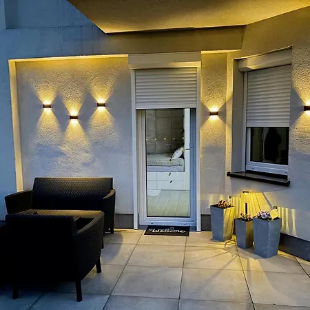 Beige Z Ogrodkiem アパート *