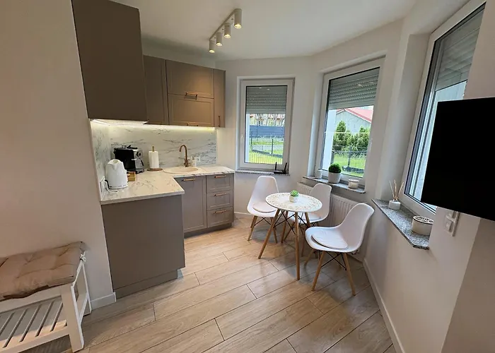 Beige Z Ogrodkiem * ジブヌベク