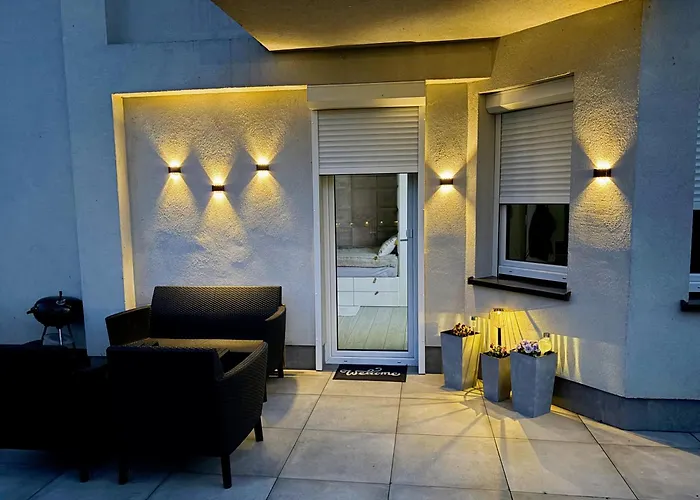 Beige Z Ogródkiem Apartament *